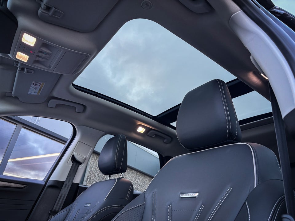 Ford Kuga 2,5 PHEV Vignale CVT 5d