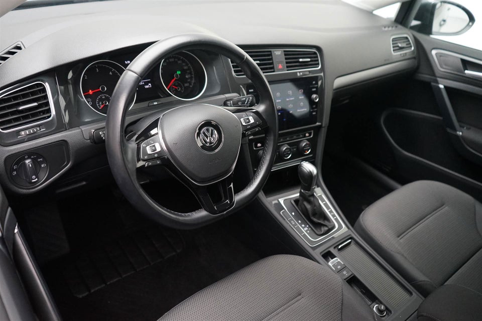 VW Golf VII 2,0 TDi 150 Comfortline Connect DSG 5d