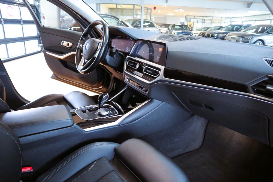 BMW 330e 2,0 Touring Sport Line aut. 5d