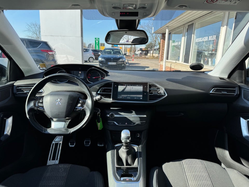 Peugeot 308 1,6 BlueHDi 120 Allure Sky SW 5d