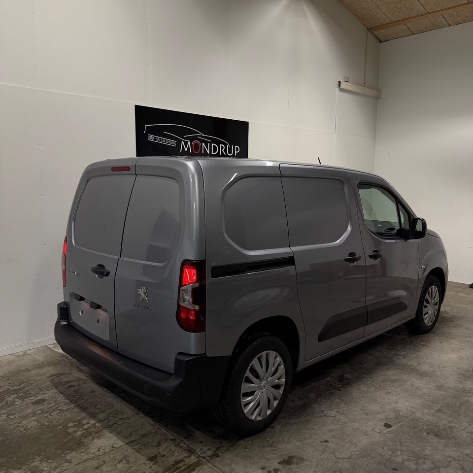 Peugeot Partner 1,5 BlueHDi 100 L2V2 Plus Van