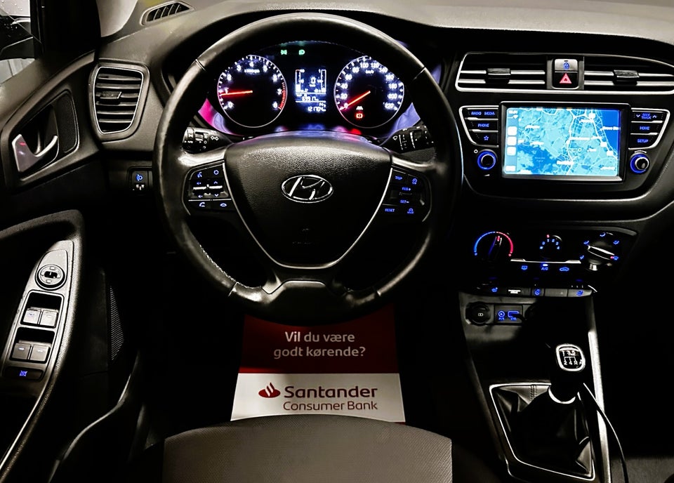 Hyundai i20 1,25 Premium 5d