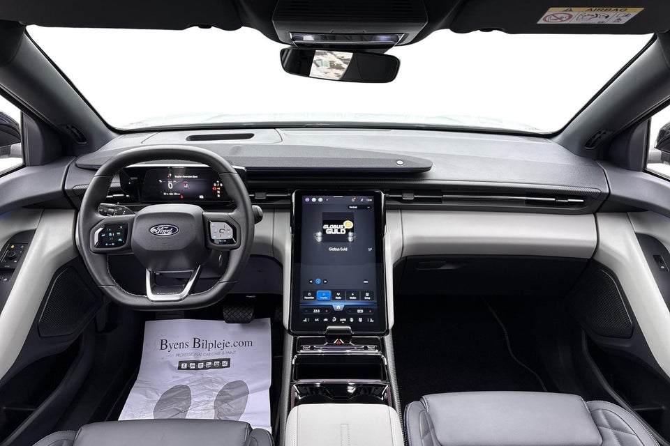 Ford Explorer 77 Premium Extended Range 5d