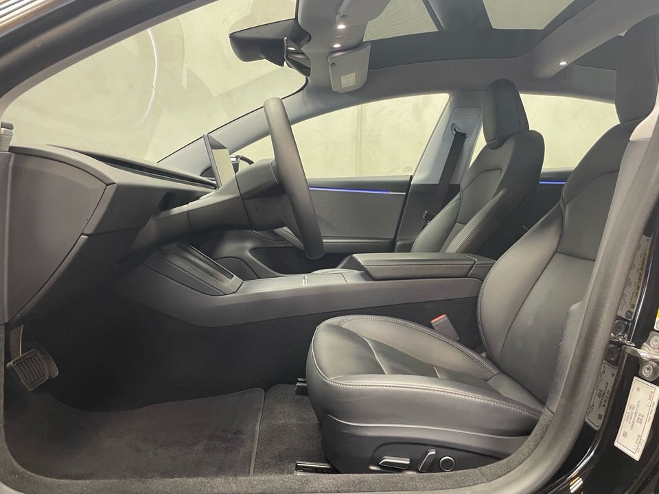 Tesla Model 3 RWD 4d