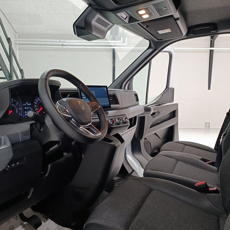 Renault Master V T33 2,0 dCi 150 L2H2 Kassevogn Tekno aut.