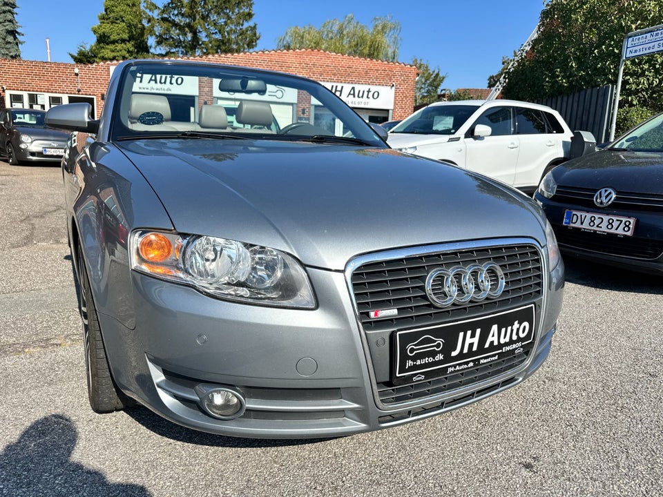 Audi A4 3,2 FSi Cabriolet Multitr. 2d