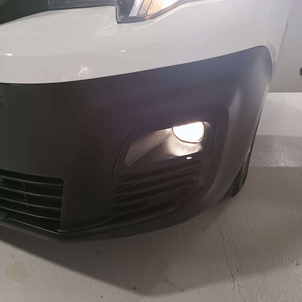 Peugeot Partner 1,5 BlueHDi 130 L1V1 Plus EAT8 Van