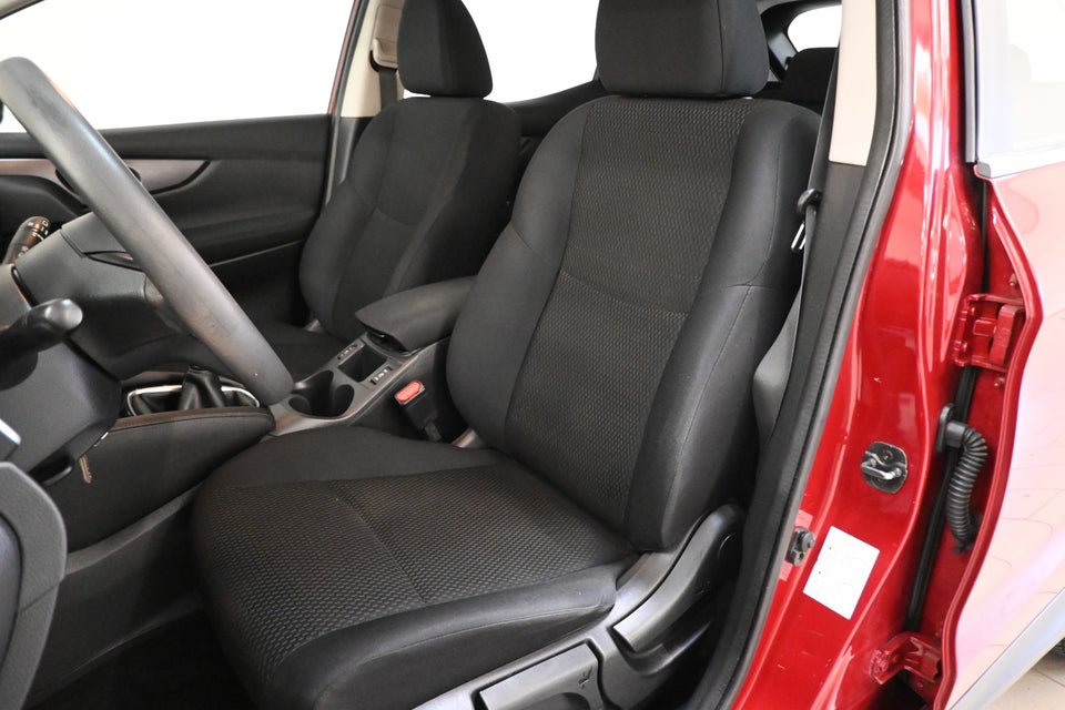 Nissan Qashqai 1,2 Dig-T 115 Visia 5d