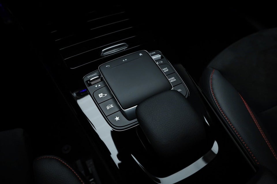 Mercedes A250 e 1,3 AMG Line aut. 5d