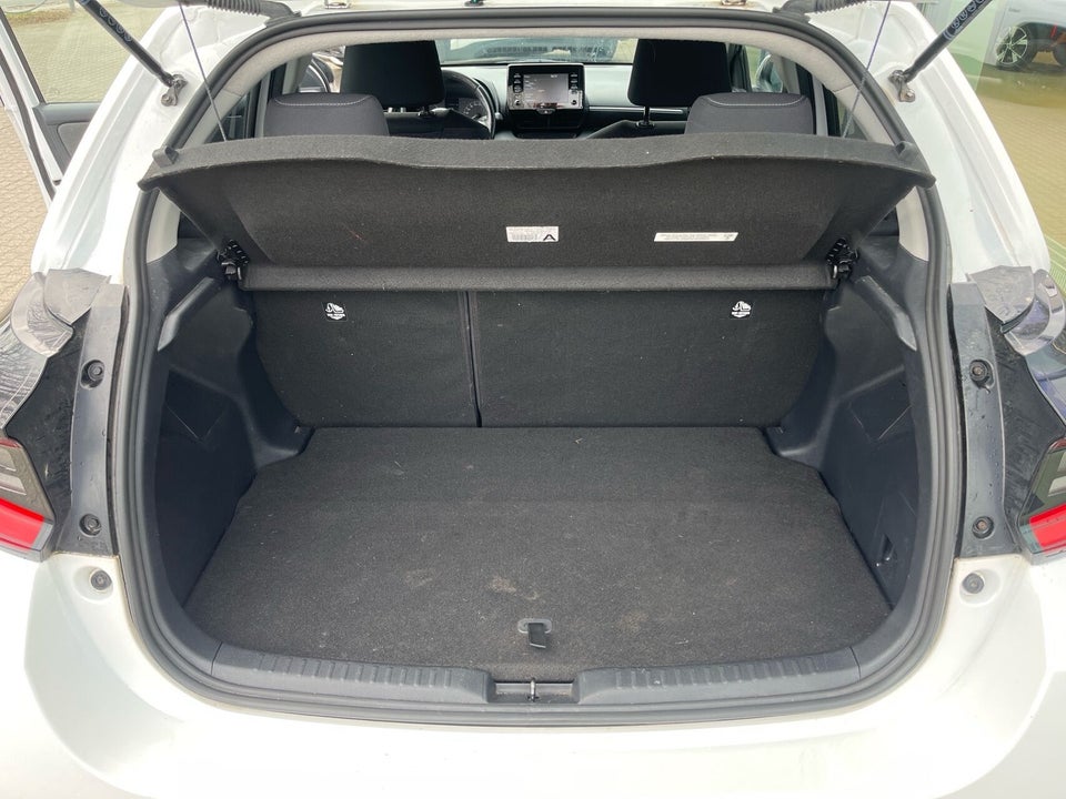 Toyota Yaris 1,5 Hybrid H3 Vision e-CVT 5d