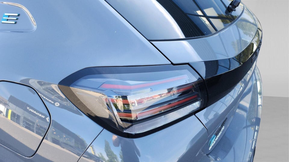 Peugeot e-208 50 Allure 5d