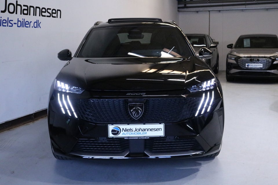 Peugeot e-5008 77 GT Pack 7prs 5d