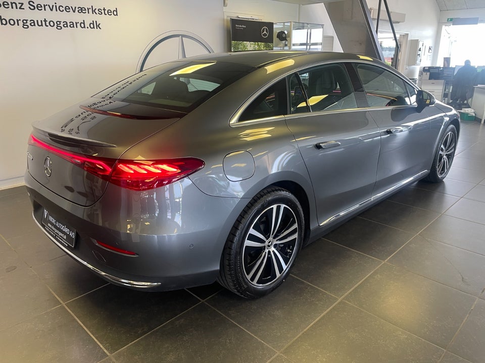 Mercedes EQE300 Electric Art 4d