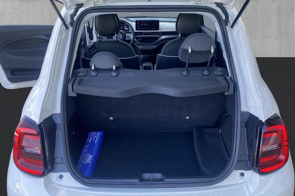Fiat 500e 42 Icon 3d