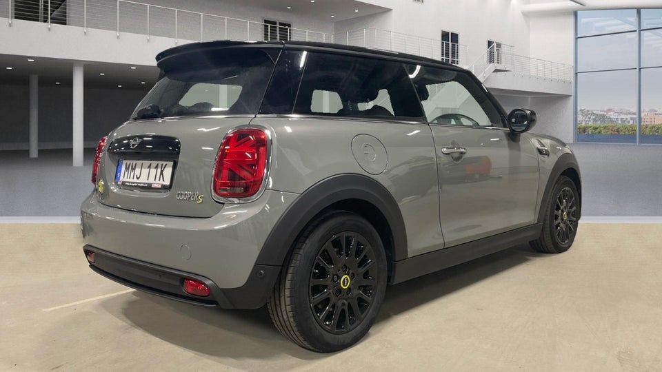 MINI Cooper SE Essential 3d