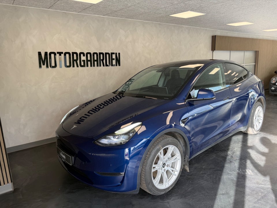 Tesla Model Y Long Range AWD 5d