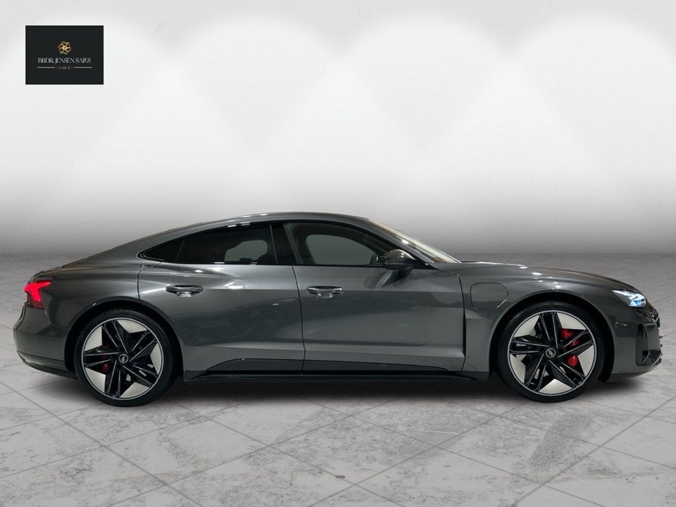 Audi RS e-tron GT quattro 4d