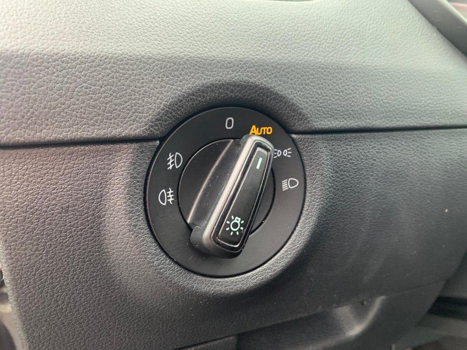 Skoda Octavia 2,0 TDi 150 Ambition Combi DSG 5d