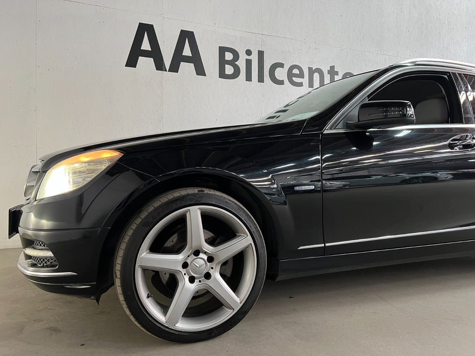 Mercedes C220 2,2 CDi Avantgarde stc. aut. 5d