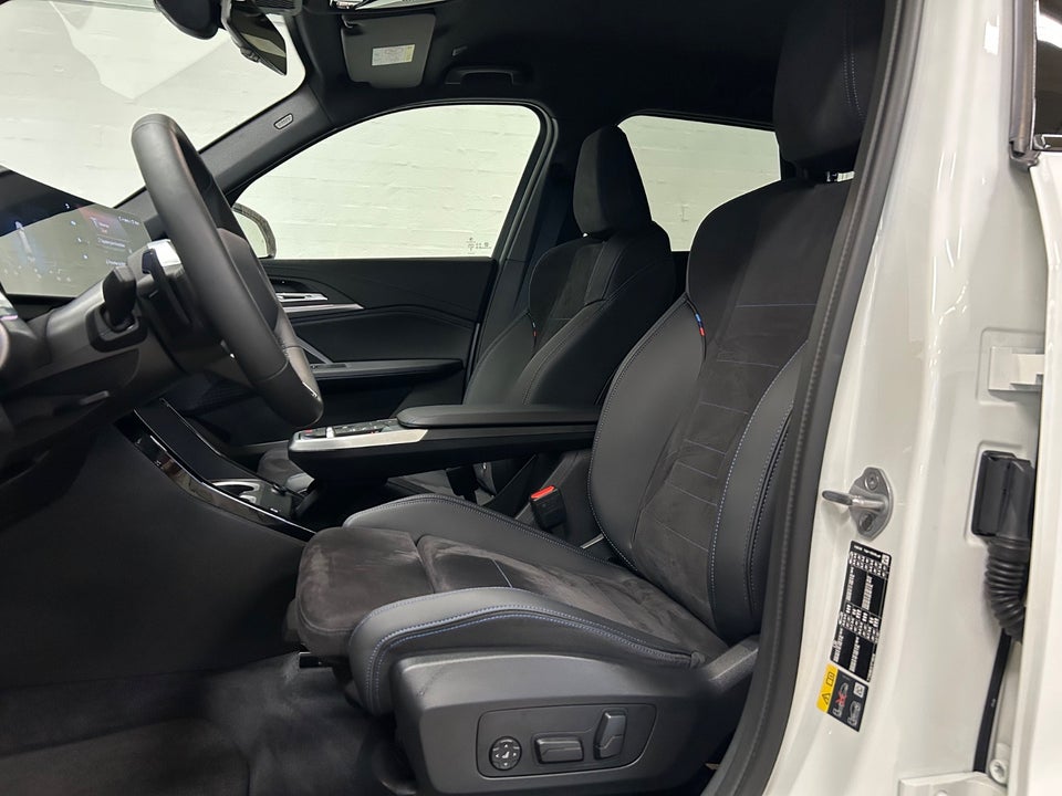 BMW iX1 xDrive30 Fully Charged 5d