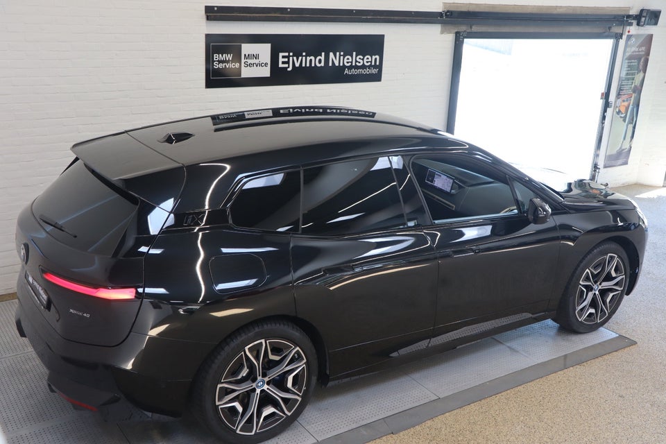 BMW iX xDrive40 Sport 5d