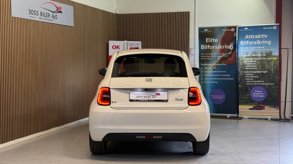 Fiat 500e 42 Icon 3d