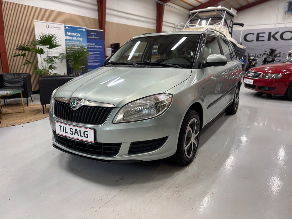 Skoda Fabia 1,4 16V Ambiente Combi 5d