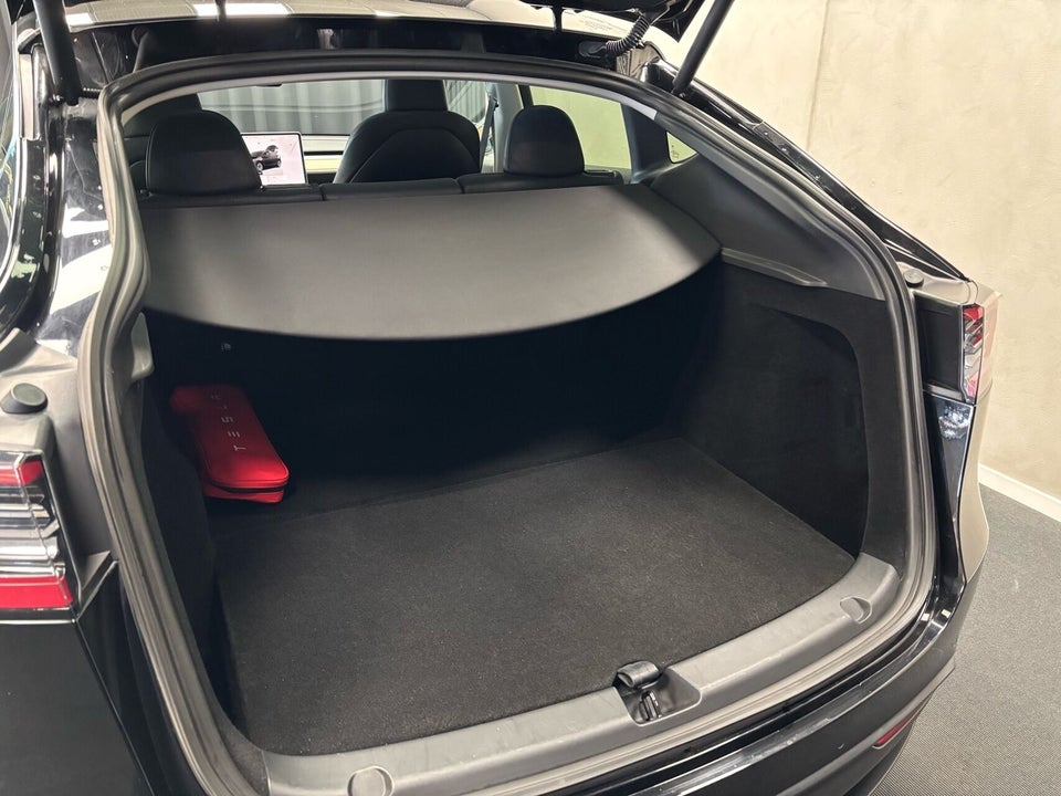 Tesla Model Y Performance AWD 5d