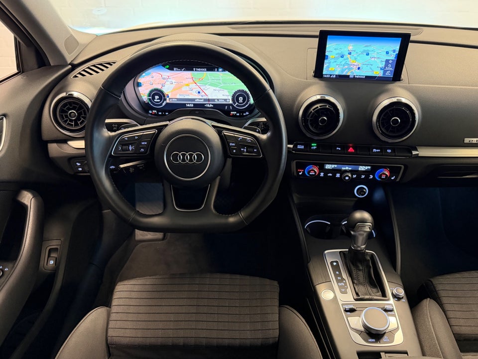 Audi A3 40 TFSi e Sport Sportback S-tr. 5d