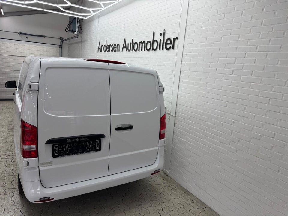 Mercedes Vito 114 2,0 CDi Kassevogn aut. L RWD