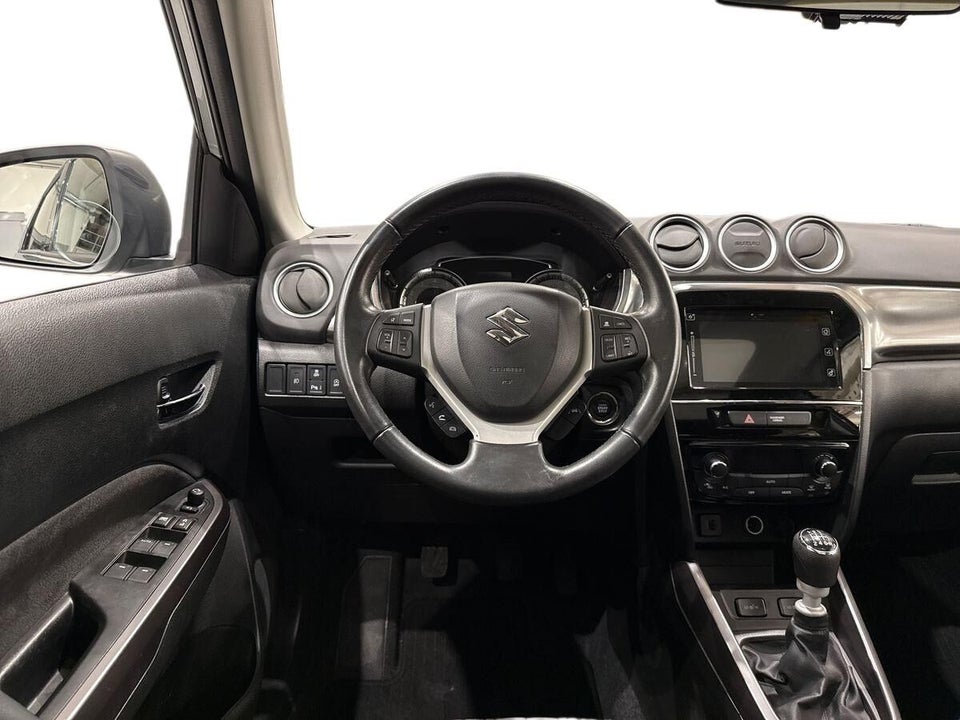 Suzuki Vitara 1,4 mHybrid Adventure 5d