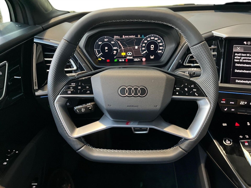 Audi Q4 e-tron 45 S-line Edition quattro 5d