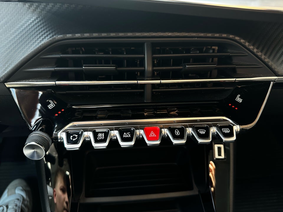 Peugeot 208 1,2 PureTech 75 Style 5d