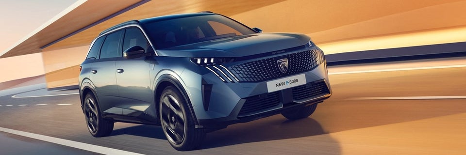 Peugeot e-5008 77 GT Pack 7prs 5d