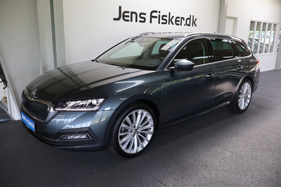Skoda Octavia 1,4 TSi iV Plus Combi DSG 5d