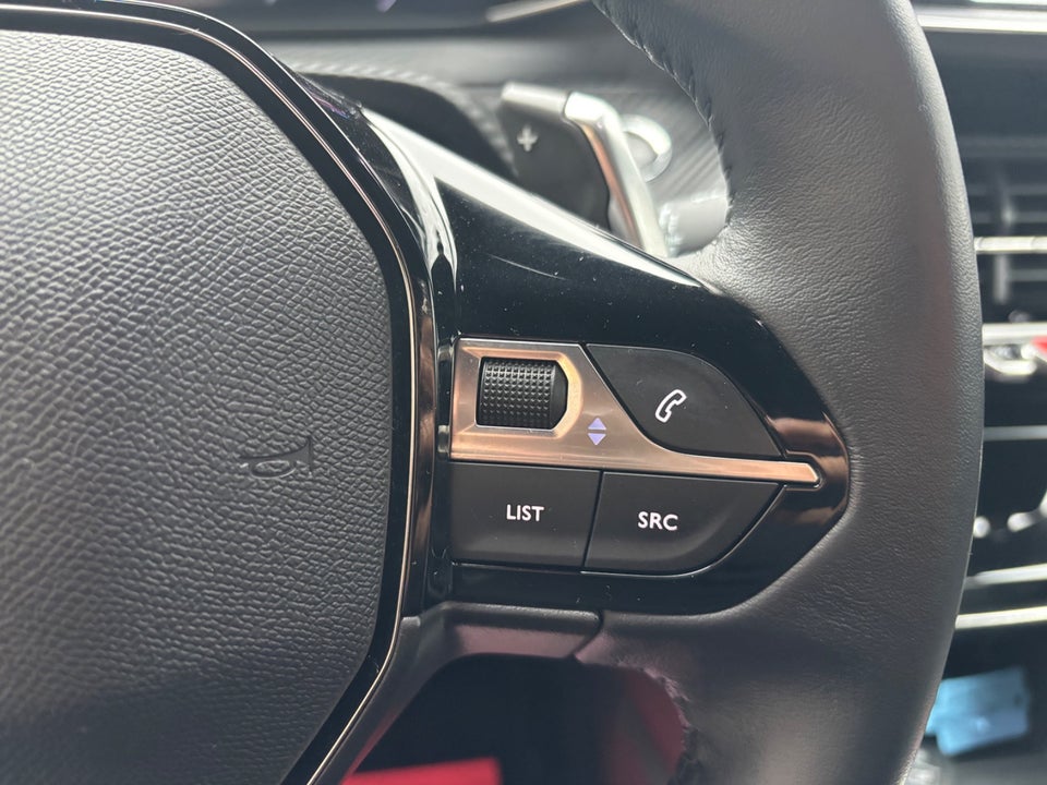 Peugeot 2008 1,2 PureTech 130 Allure EAT8 5d