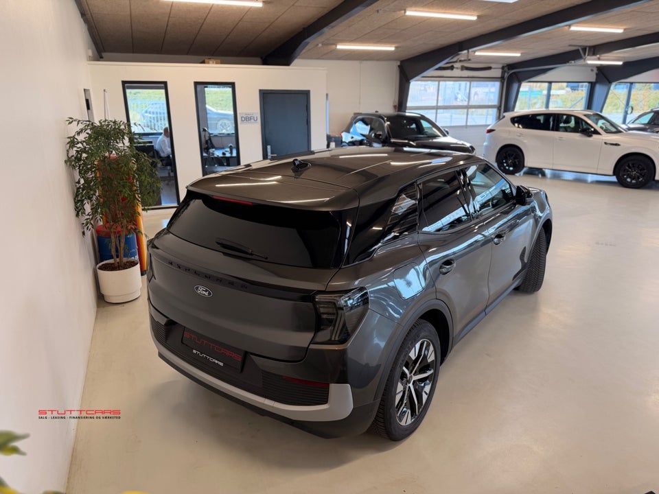 Ford Explorer 77 Select Extended Range 5d
