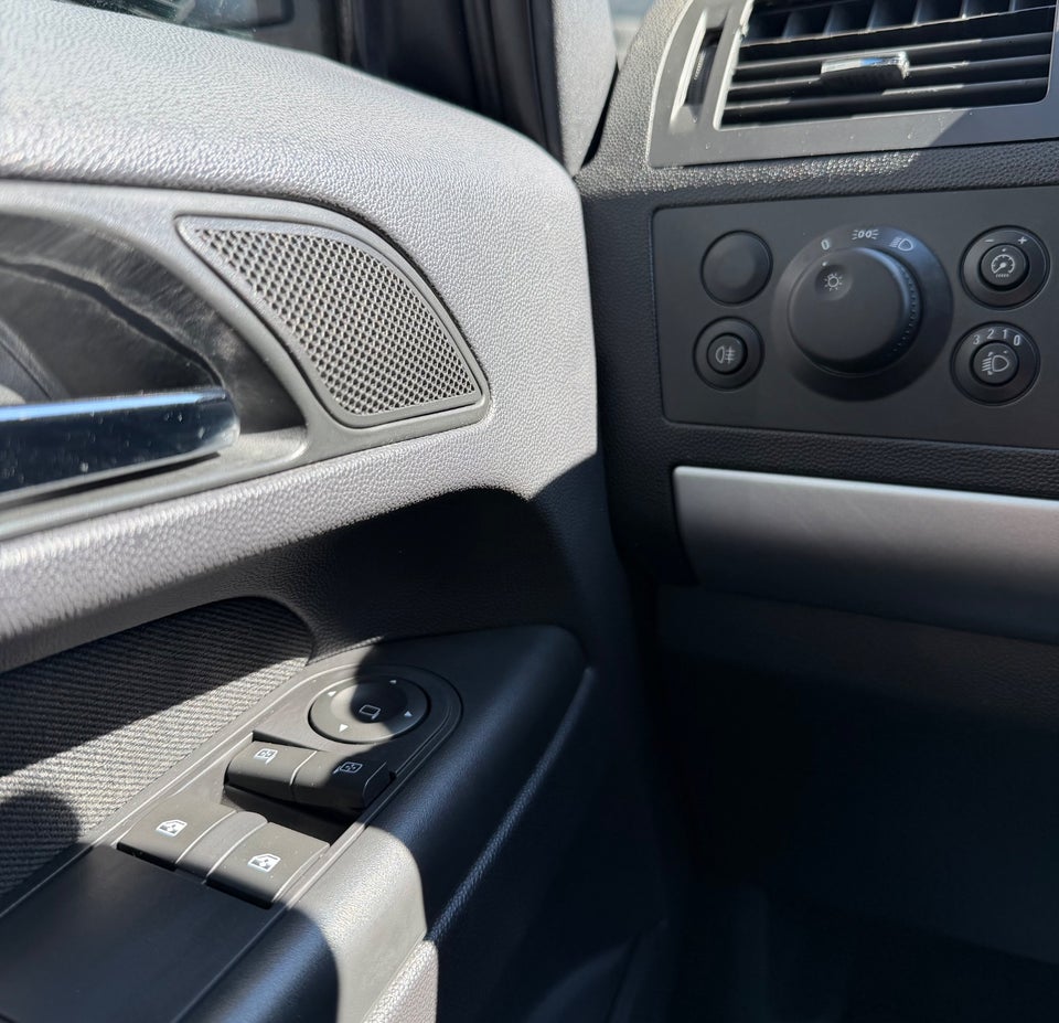 Opel Zafira 1,6 16V Classic 5d