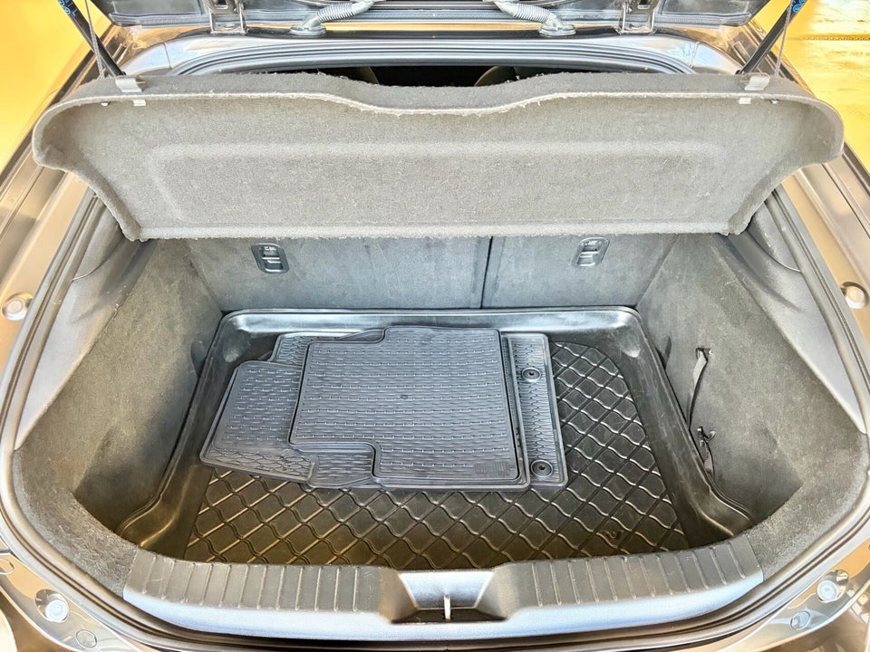 Mazda 3 2,0 SkyActiv-G 122 Sky 5d