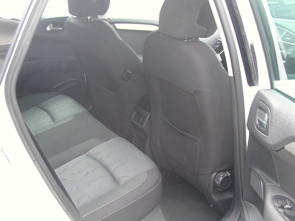 Citroën C4 1,6 HDi 90 Seduction 5d