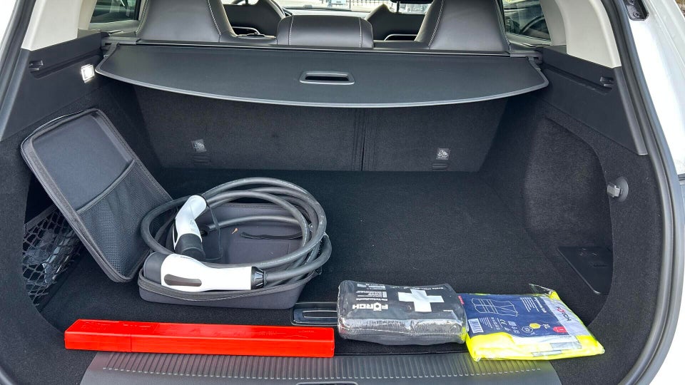 MG Marvel R Performance 5d