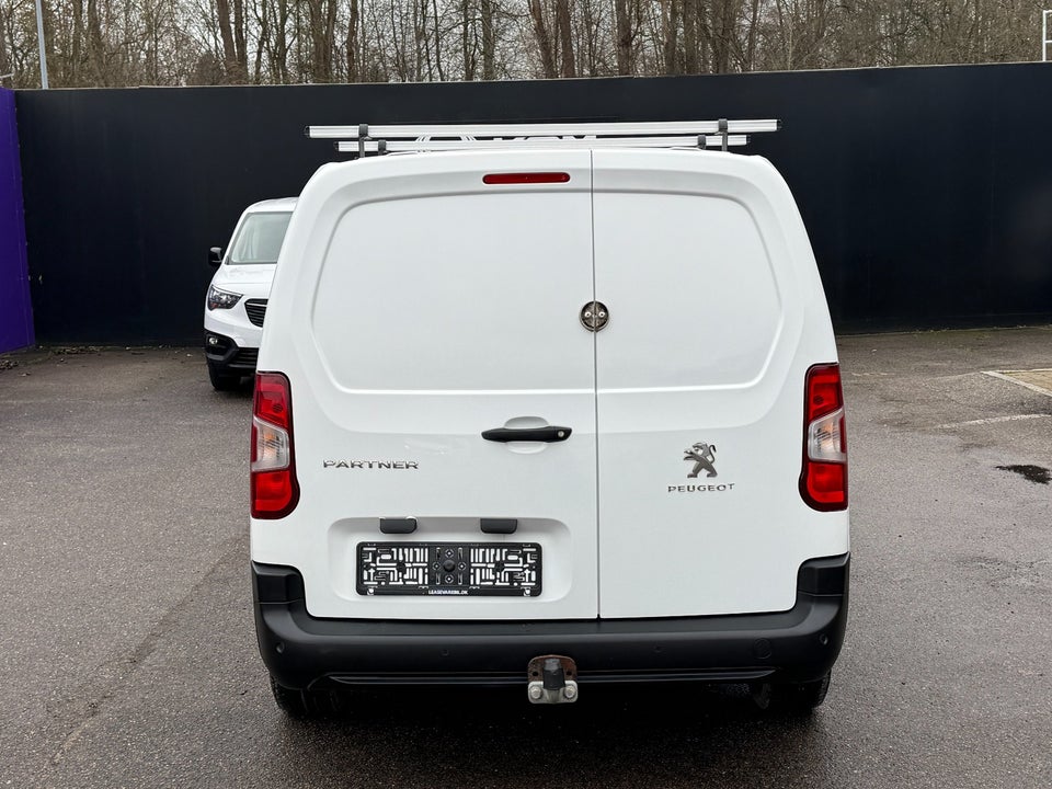 Peugeot Partner 1,5 BlueHDi 130 L2V2 Plus EAT8 Van