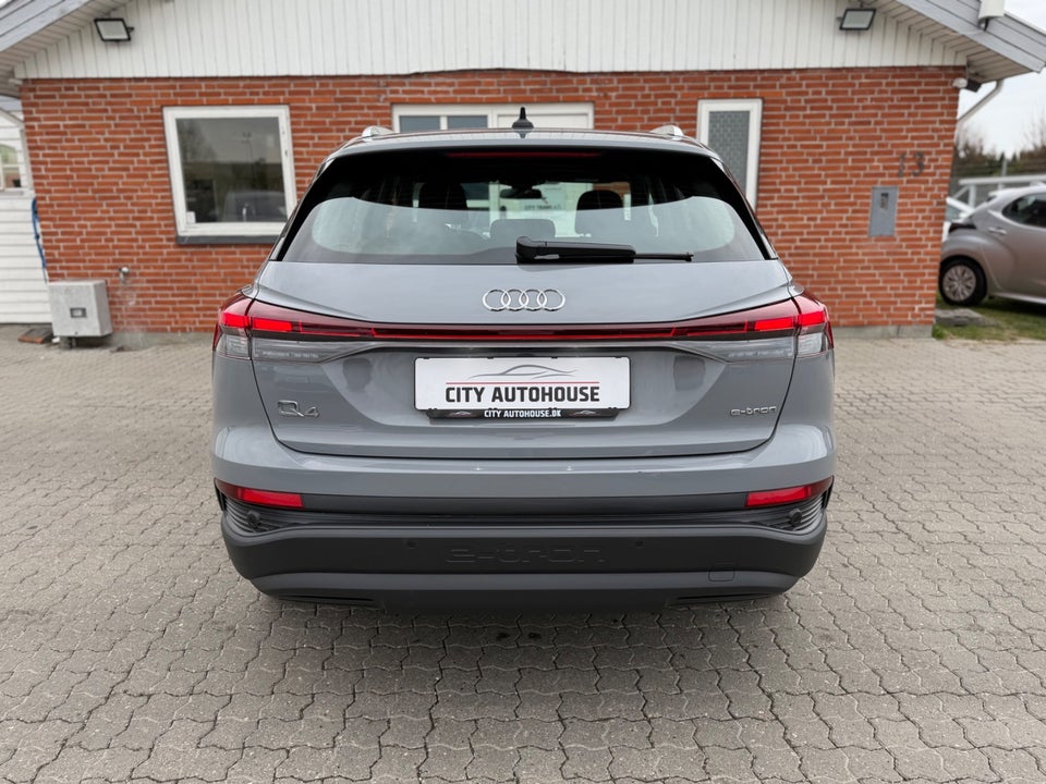 Audi Q4 e-tron 35 Advanced 5d
