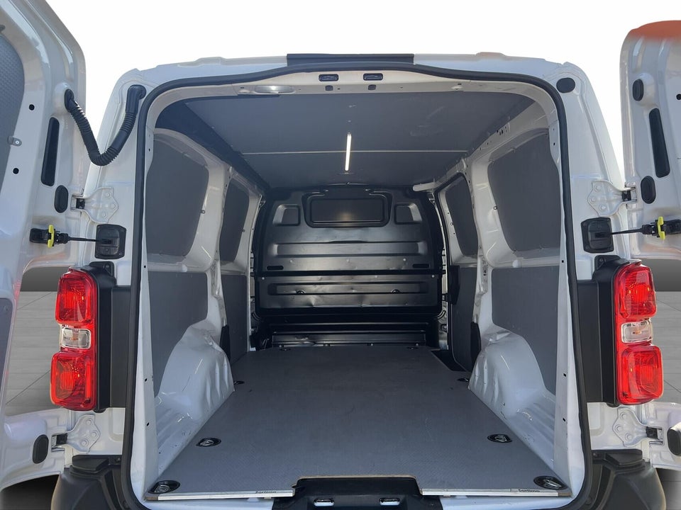 Toyota ProAce 2,0 D 144 Long Comfort 5d