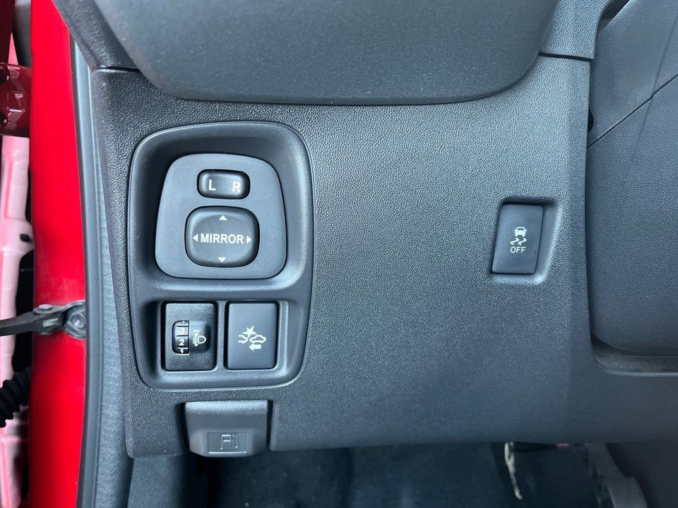 Toyota Aygo 1,0 VVT-i x-press x-shift 5d