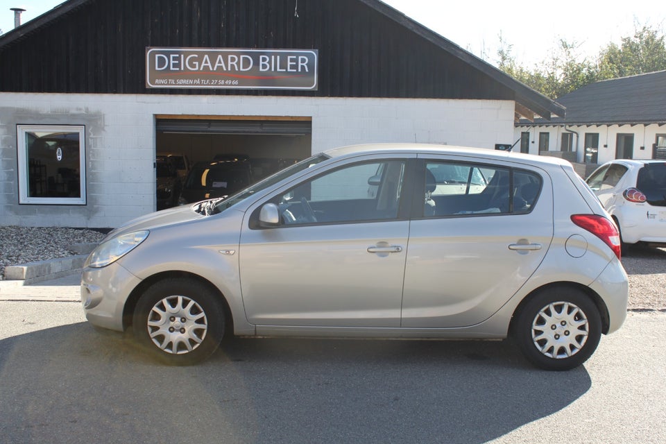 Hyundai i20 1,25 Comfort 5d