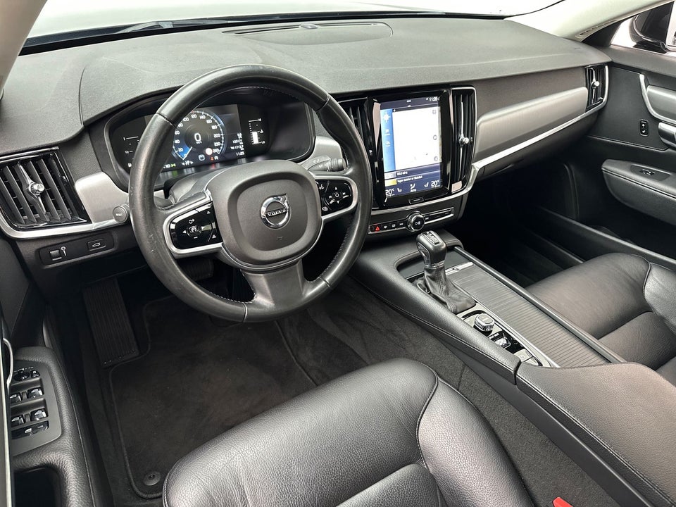 Volvo S90 2,0 D4 190 Momentum aut. 4d