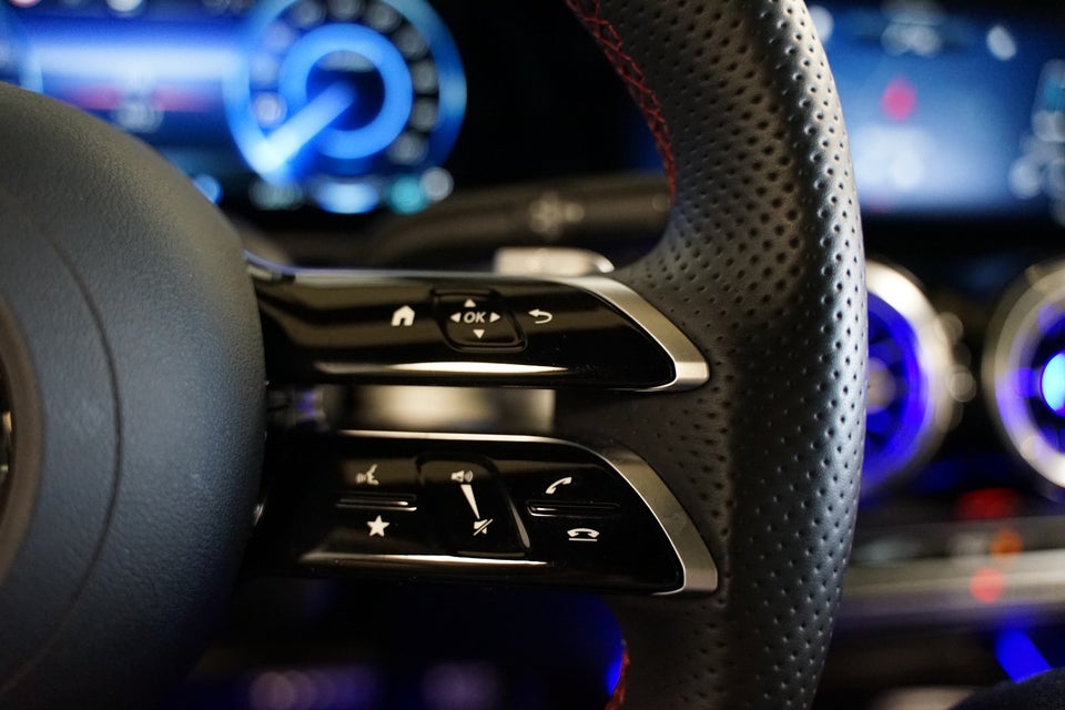 Mercedes EQB250+ AMG Line 5d