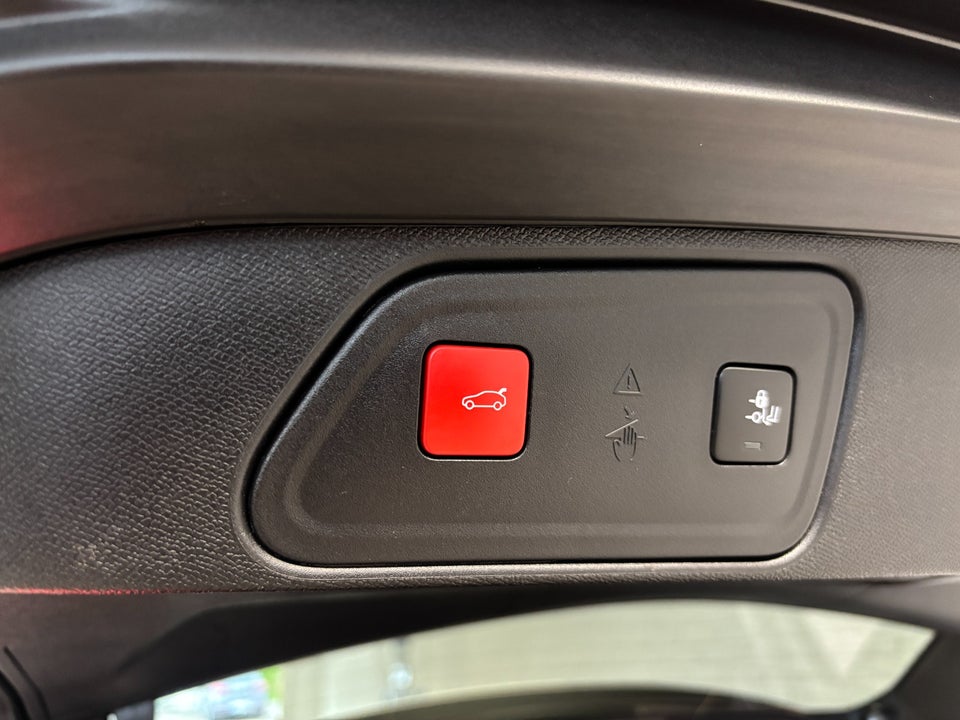 Peugeot 3008 1,6 Hybrid Allure Pack EAT8 5d