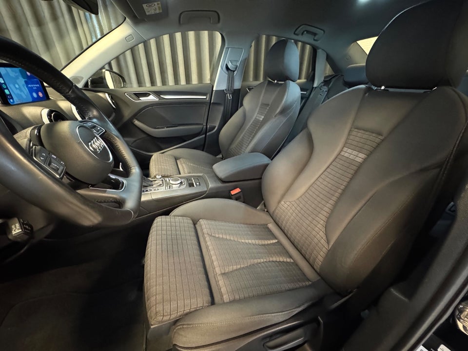 Audi A3 2,0 TDi 150 Sport S-tr. 4d